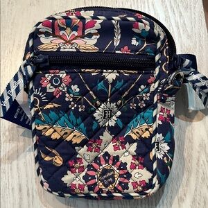 Vera Bradley Harry Potter Small Crossbody

Crossbody strap not included
